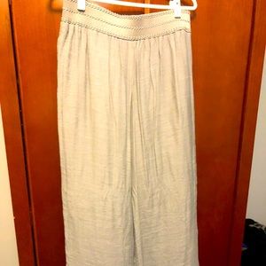 Lined flowing light grey pants